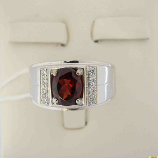 Серебряное кольцо-печатка (перстень), 925 пробы с гранатом, фианитом, 2200000485991
