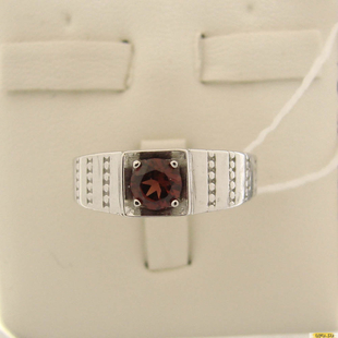 Серебряное кольцо-печатка (перстень), 925 пробы с гранатом, фианитом, 2200000402011