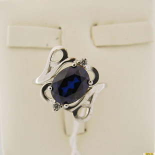 Серебряное кольцо 925 пробы с фианитом, шпинелью, 2200000328199